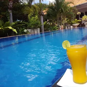 https://embiente-008.negombohotels.net