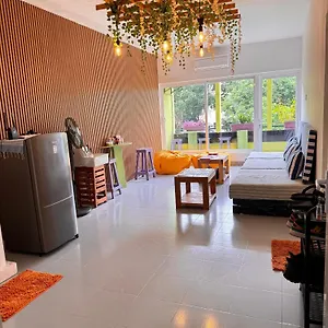 Republic At Galle Face Хостел Коломбо